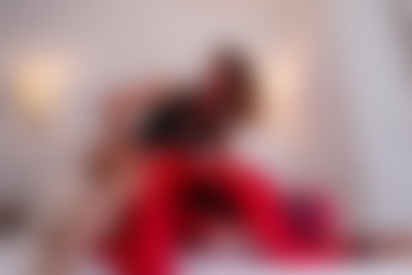 'Giant'-Szene aus That's A Giant Strap-On! (Sweet FemDom) Szene 3