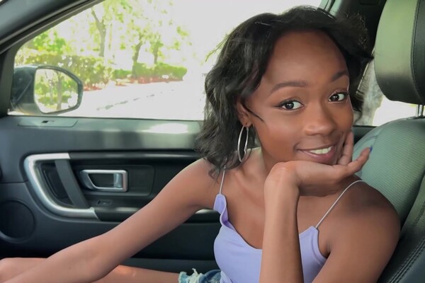 'Pool'-Szene aus Mila Mars - Cum Fiesta 26