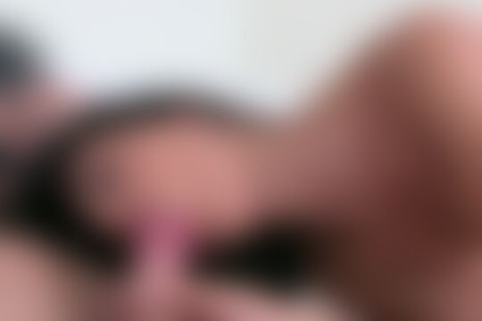 'Agent'-Szene aus Anna Rose - Fake Agent 30