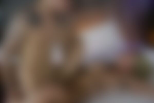 'Christmas'-Szene aus Charisma Cappelli - Busty MILF Stories 2