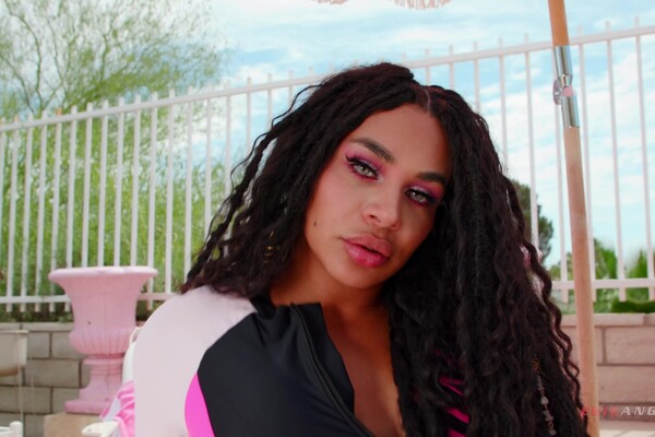 'Christmas'-Szene aus Eva Maxim - Aubrey Kate’s Wet 'N Wild