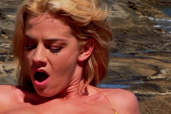 'Titjob'-Szene aus Titof - Wellenreiter