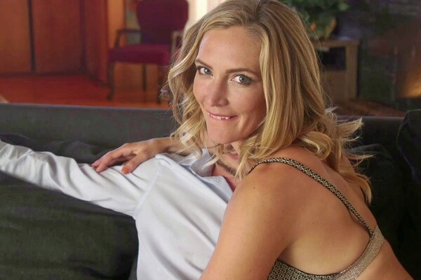 'Hotwife'-Szene aus Mona Wales - Watching My Hotwife 3