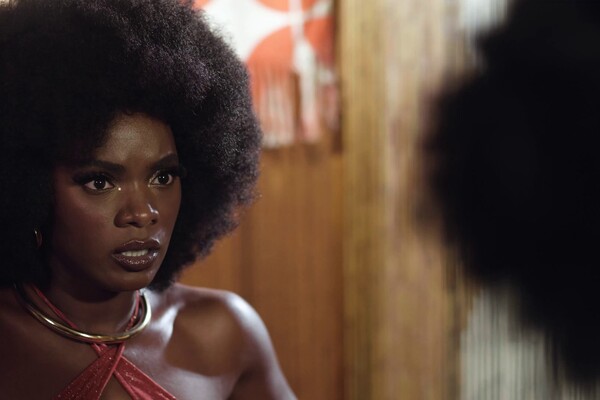 'Twins'-Szene aus Ana Foxxx - Sally Mae - The Revenge Of The Twin Dragons