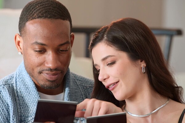 'Stöhnen'-Szene aus Jade Maris - Cum Inside Me 6