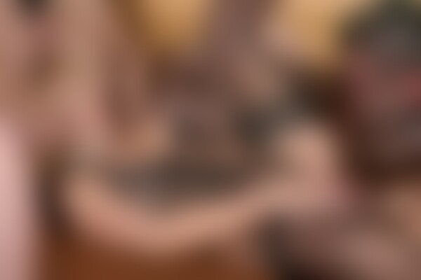 'Pärchentausch'-Szene aus Tatjana Young - Herrenüberschuss im Swingerclub Feuer & Eis