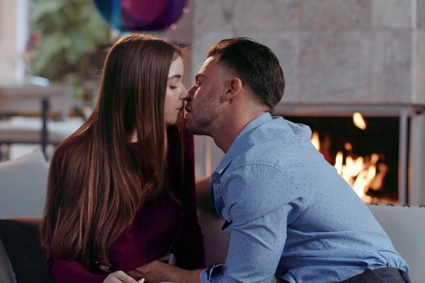 'Pärchentausch'-Szene aus Hazel Moore, Kamryn Jayde & Katie Kush - Swingers Getaway 5