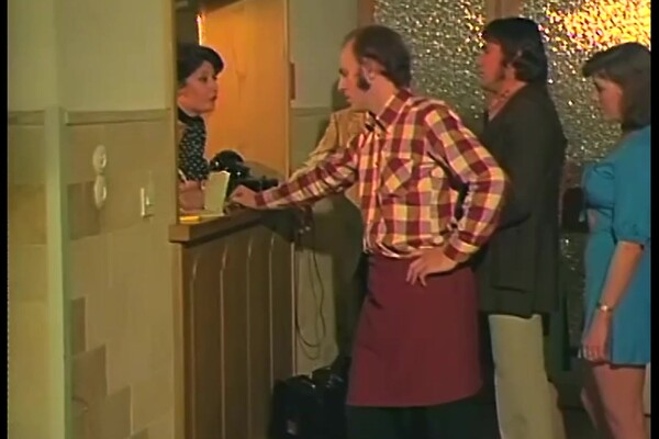 'Zimmermädchen'-Szene aus Gisela Schwarz, Karin Lorson & Regula Mertens - Golden Century Of Porn 8