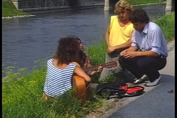 'Zimmermädchen'-Szene aus Doris Folk & Luisa de Lupa - Golden Century Of Porn 8