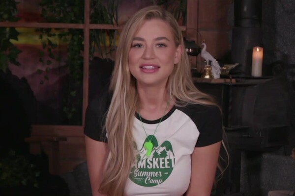 'Blowjob'-Szene aus Blake Blossom - Cheeky 17