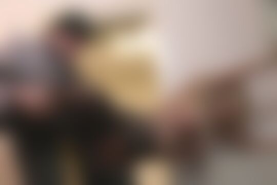 'Hausmeister'-Szene aus Mia De Berg von zwei Schwänzen rangenommen