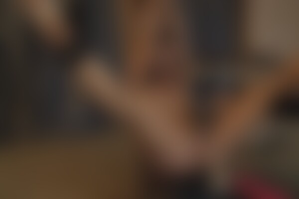 'Submission'-Szene aus Submit. Scream. Repeat. (Dominatrix 6) Szene 1