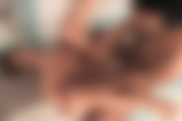 'Glory Hole'-Szene aus Black Cock Drilling Juicy White Ass Hole (White Teens Black Cocks) Szene 1