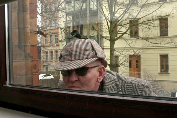 'Lustig'-Szene aus Die pikanten Fälle des Lucky Listig (MMV) Szene 1