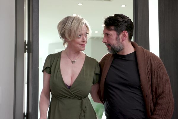 'Fisting'-Szene aus Dee Williams & Lexi Lore - Visiting My Anal In-Laws 2