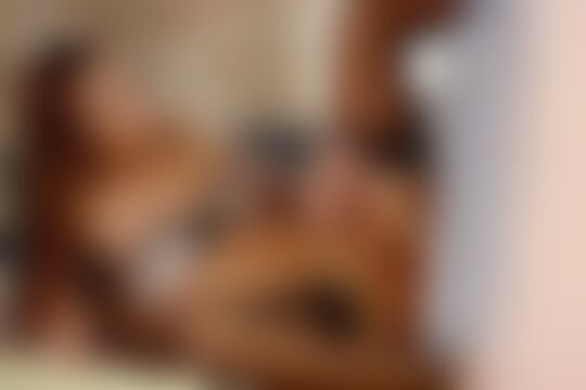 'Sekretärin'-Szene aus Brünette Büro-Schönheit genießt Feierabendschwanz