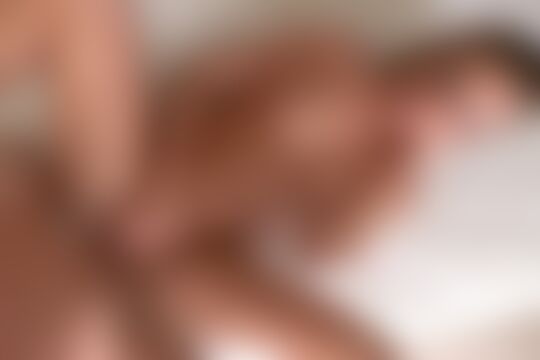 'Blowbang'-Szene aus Jules Jordan - Ultimate Fuck Toy: Kennedy Leigh