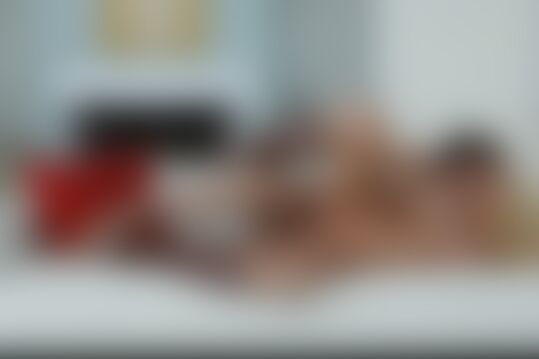 'Nurse'-Szene aus Summer Brielle - Big Tit Fantasies 2