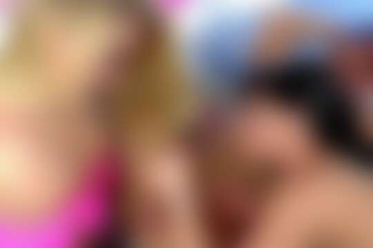 'Umschnalldildo'-Szene aus Aj Applegate, Kagney Linn Karter & Katie St. Ives - Strap Attack 18