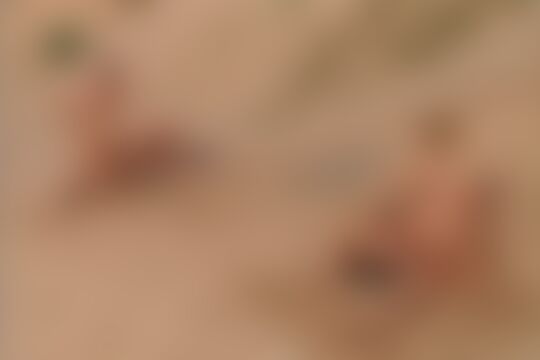 'Emo'-Szene aus Doppelt gemoppelt - zwei hübsche Blondinen und zwei Waldarbeiter