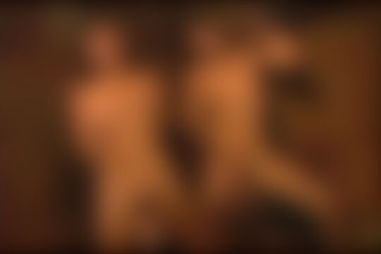 'Dusche'-Szene aus Drei scharfe Dildo-Lesben in einer Dusche!