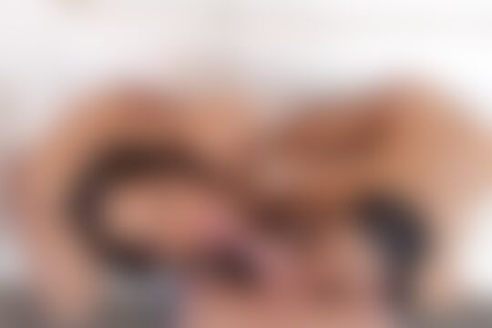 'Model'-Szene aus Chloe Amour - Model Behavior