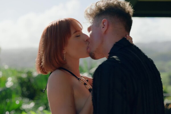 'Schönheit'-Szene aus Dolly Dyson - Sirens 7