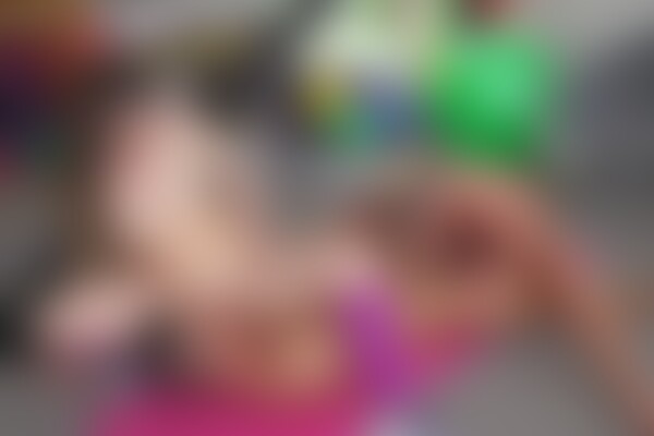 'Gym'-Szene aus Vinna Reed - Threesomes in the Gym 2