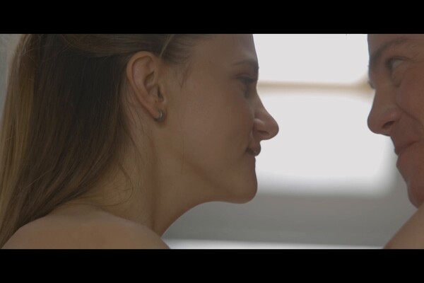 'Spanking'-Szene aus Ivi Rein - The Desire Between Us 5