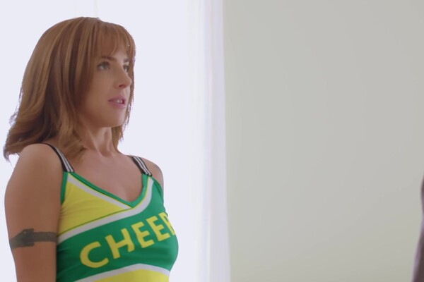 'Sport'-Szene aus Lumi Ray - My Sporty Stepdaughter Loves My Cock