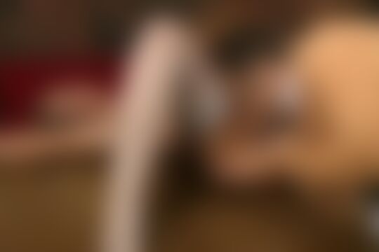 'Kostüm'-Szene aus Der blonde Engel Tyra Misoux hat Lust auf Sünde ...