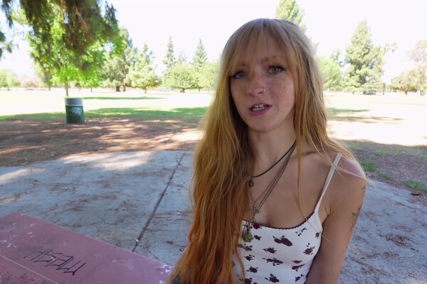 'Redhead'-Szene aus Amber Stark - New Girls: Redheads