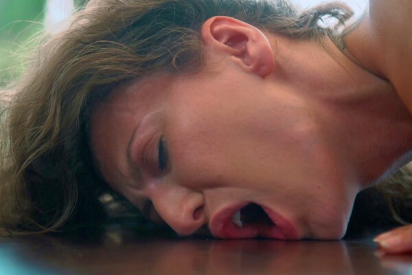 'Zuhause'-Szene aus Emylia Argan & Linda Sweet - Home Sweet Home