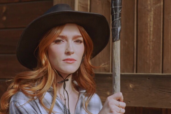 'Outdoor'-Szene aus Jia Lissa - Lawless