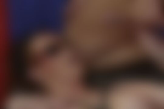 'Monstertitten'-Szene aus Rothaarige Monstertitte sauber durchgebürstet