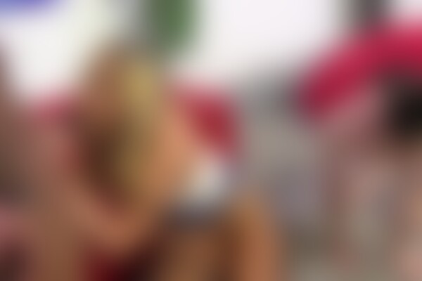 'Nonne'-Szene aus Alysha Rylee - I Got Done While Hubby Got None!