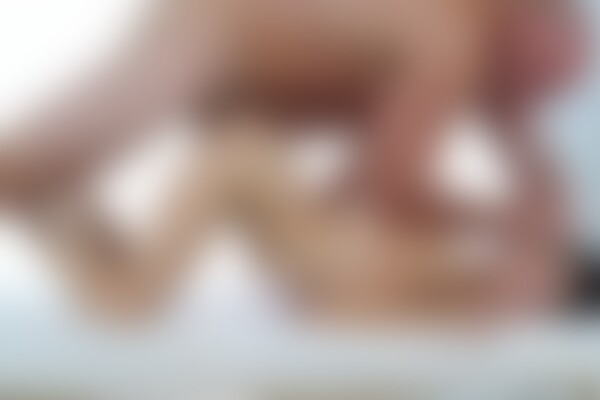 'Office'-Szene aus Vina Sky - Size Does Matter 15