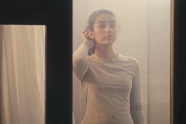 'Alien'-Szene aus Luna Silver - XConfessions 23