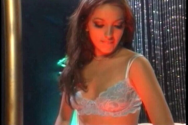 'Spanking'-Szene aus Cindy Crawford, Jenna Haze & Roxanne Hall - Spanking American Style 2