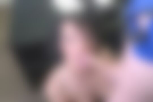 'Stewardess'-Szene aus Im Büro die Poperze versilbert