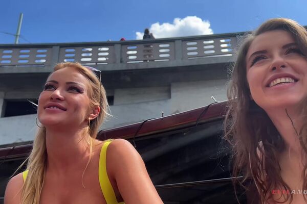 'Tattoo'-Szene aus Cherry Kiss & Eden Ivy - Turbo Holes