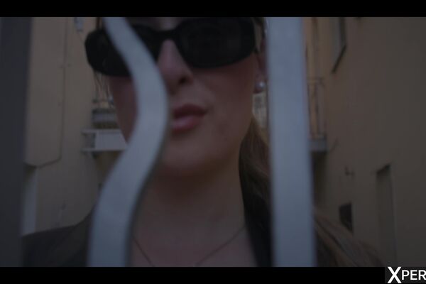 'Sport'-Szene aus Ambar Lapiedra - Mr. Nice