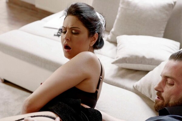 'Maid'-Szene aus Mariska The Perfect Maid (Mariska X) Szene 2