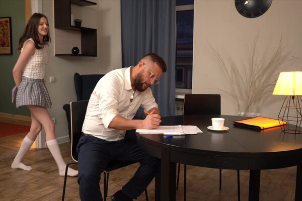 'Lehrer'-Szene aus Margo Von Teese - 18 Eighteen School Girls