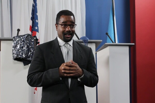 'Parodie'-Szene aus Katie Morgan - Republican Candidate Wife Swap