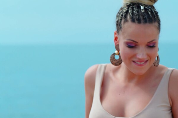 'Beach'-Szene aus Jolee Love - The Love Beach