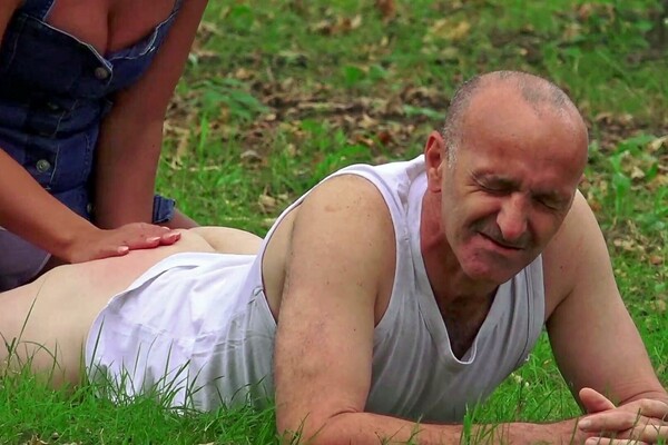 'Wald'-Szene aus Perverser Alter im Wald 